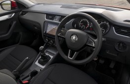 Range Rover Sport HST cockpit